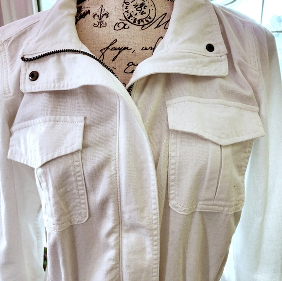 NWT Talbots White Denim Jacket with Adjustable Waist M - Picture 2 of 13